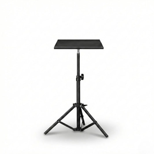 Trépied vidéoprojecteur avec support sur fond blanc