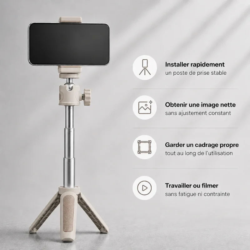 Mini trépied beige avec un smartphone noir fixé dans le support, posé sur surface grise, avec liste des avantages : installation rapide, image nette, cadrage propre, filmer sans fatigue