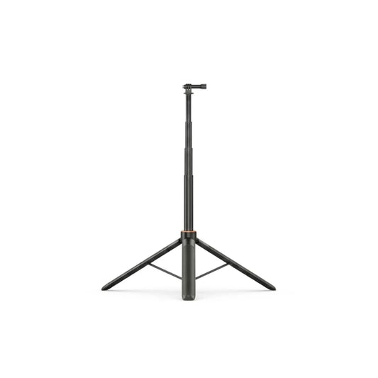 Trépied GoPro VRIG noir 138 cm extensible avec monture GoPro en haut, anneau dore en bas de poignée, trois pieds déployés, sur fond blanc