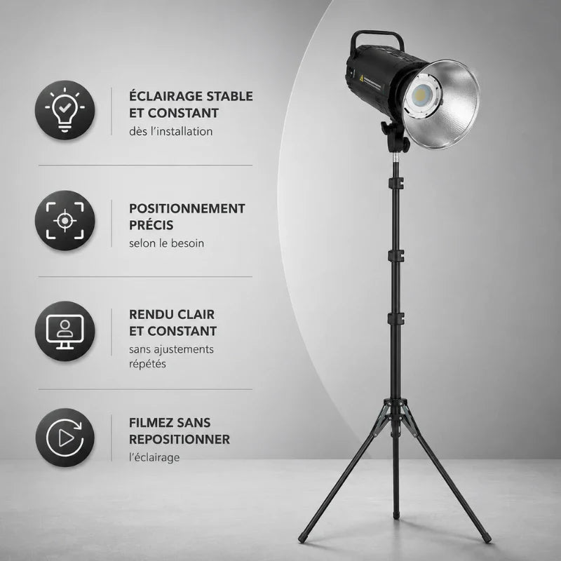 Pied lumiere noir avec lampe studio montée - infographie 4 avantages : éclairage stable, positionnement précis, rendu clair, filmez sans repositionner