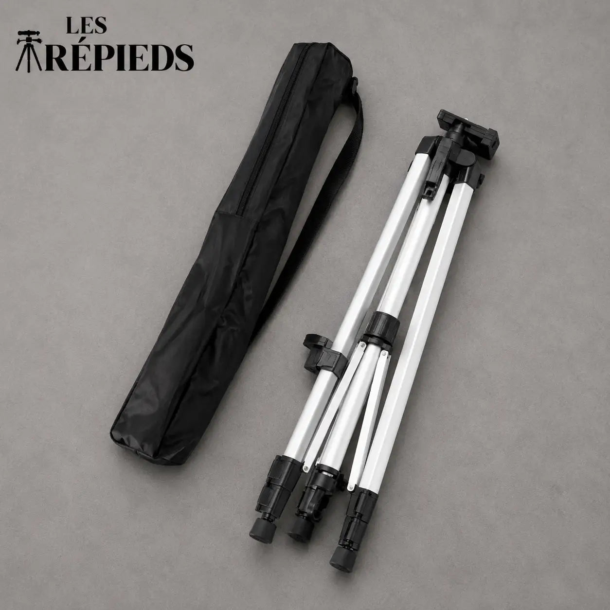 Trepied tableau argente plie avec housse de transport noire