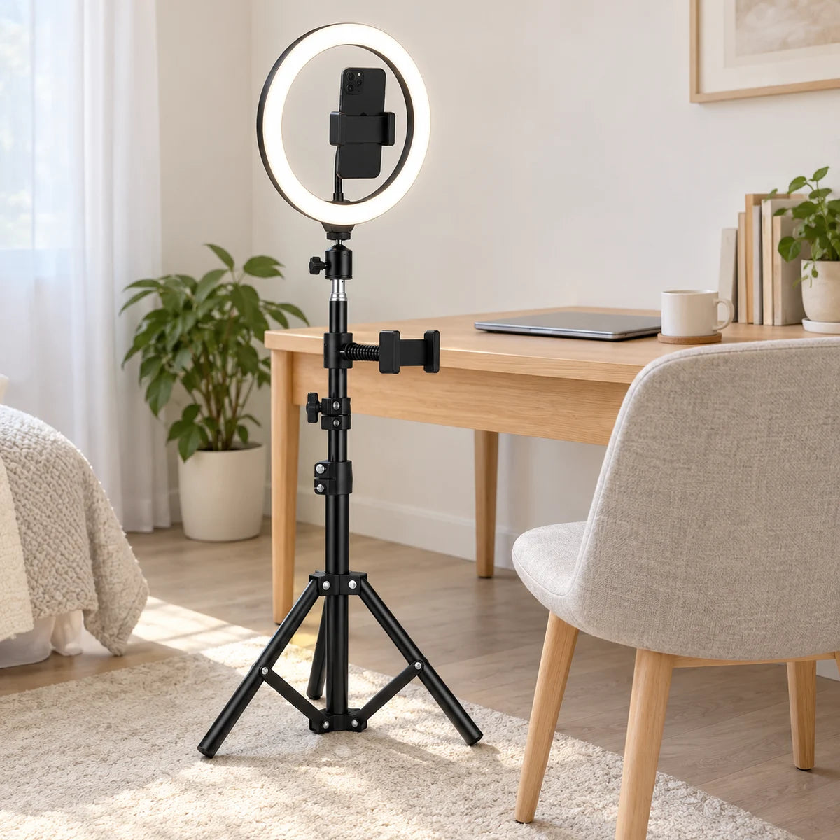 Trépied Téléphone 110 CM Noir - mise en situation du trépied pour téléphone dans un bureau, Anneau Lumineux 25 CM, Double Support & Rotule 360°
